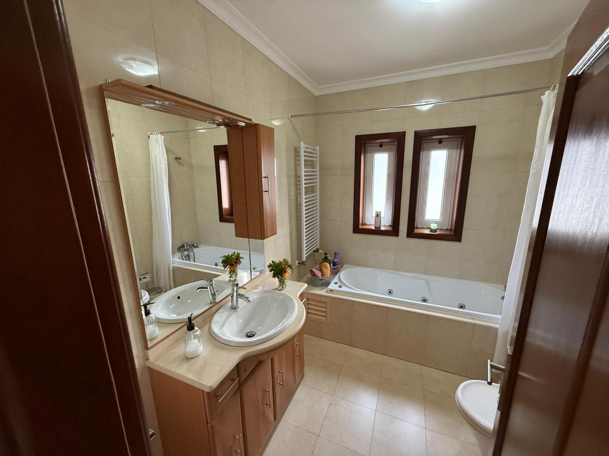 Cerdeirinhas De Basto "Piso Q 4" Apartman Canedo de Basto Kültér fotó